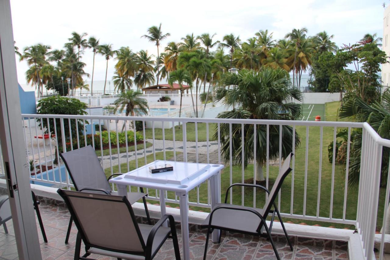 Hobie Oceanfront Apartment At Isla Verde San Juan Zewnętrze zdjęcie