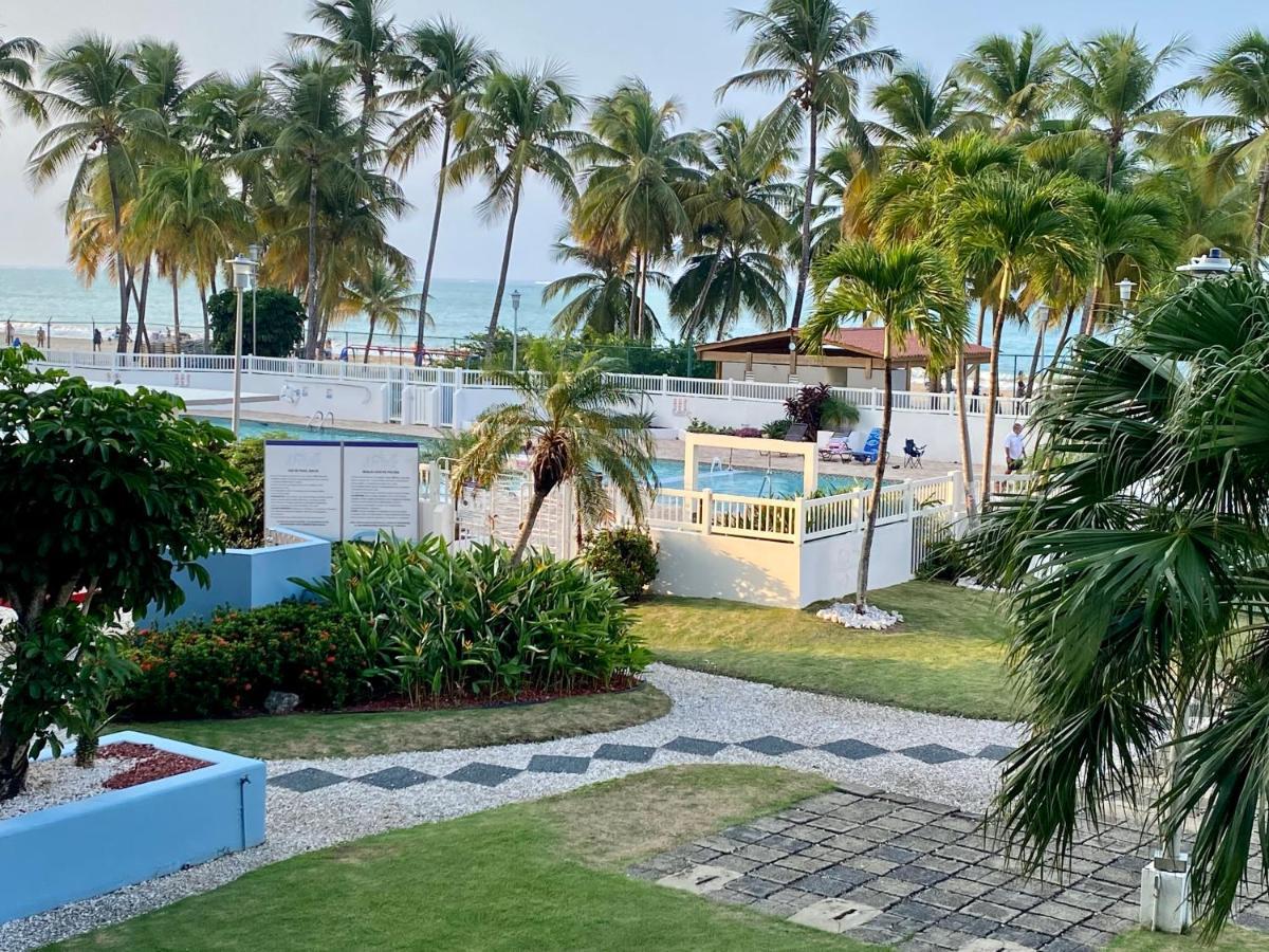 Hobie Oceanfront Apartment At Isla Verde San Juan Zewnętrze zdjęcie