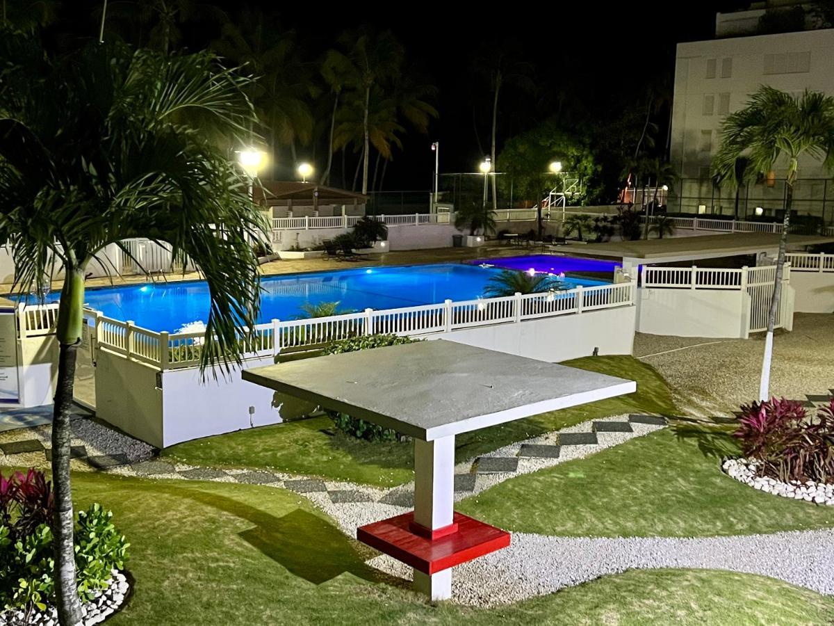 Hobie Oceanfront Apartment At Isla Verde San Juan Zewnętrze zdjęcie
