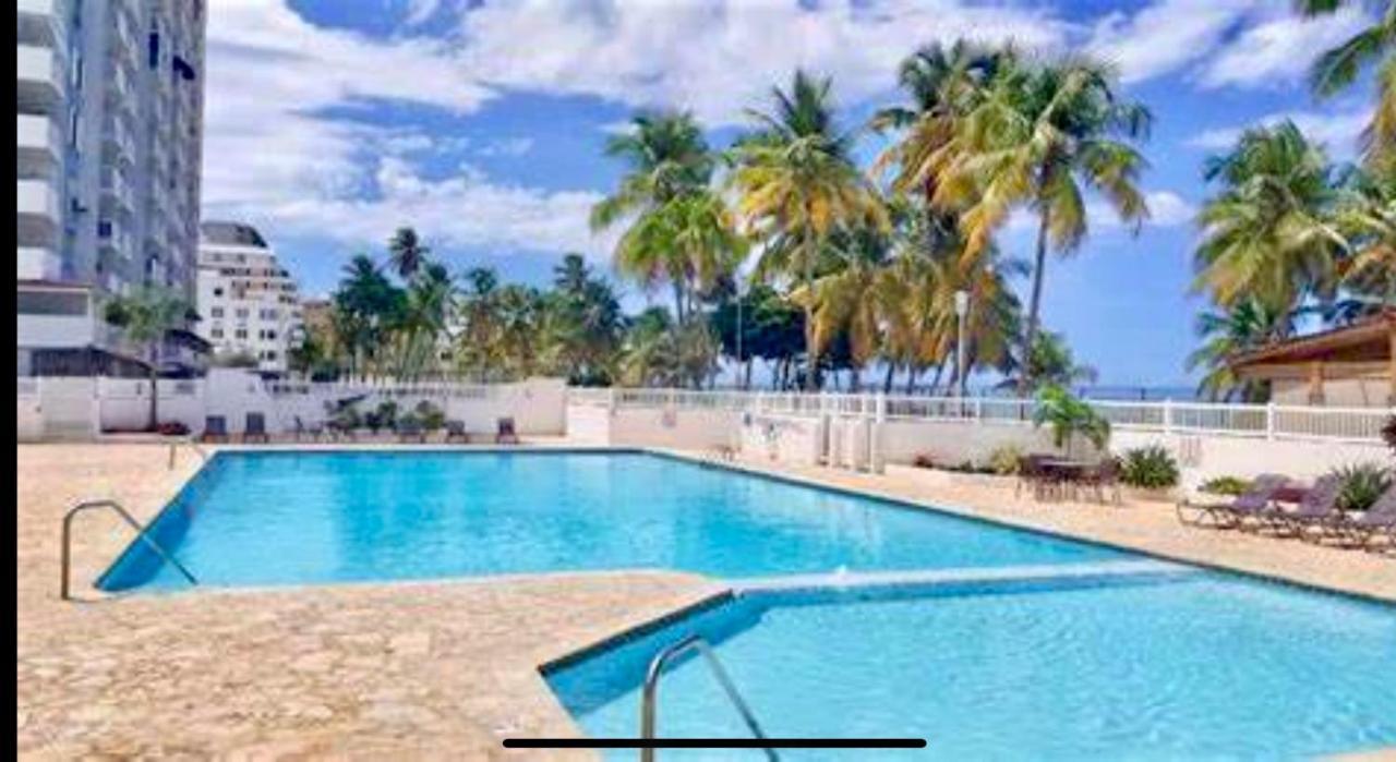 Hobie Oceanfront Apartment At Isla Verde San Juan Zewnętrze zdjęcie