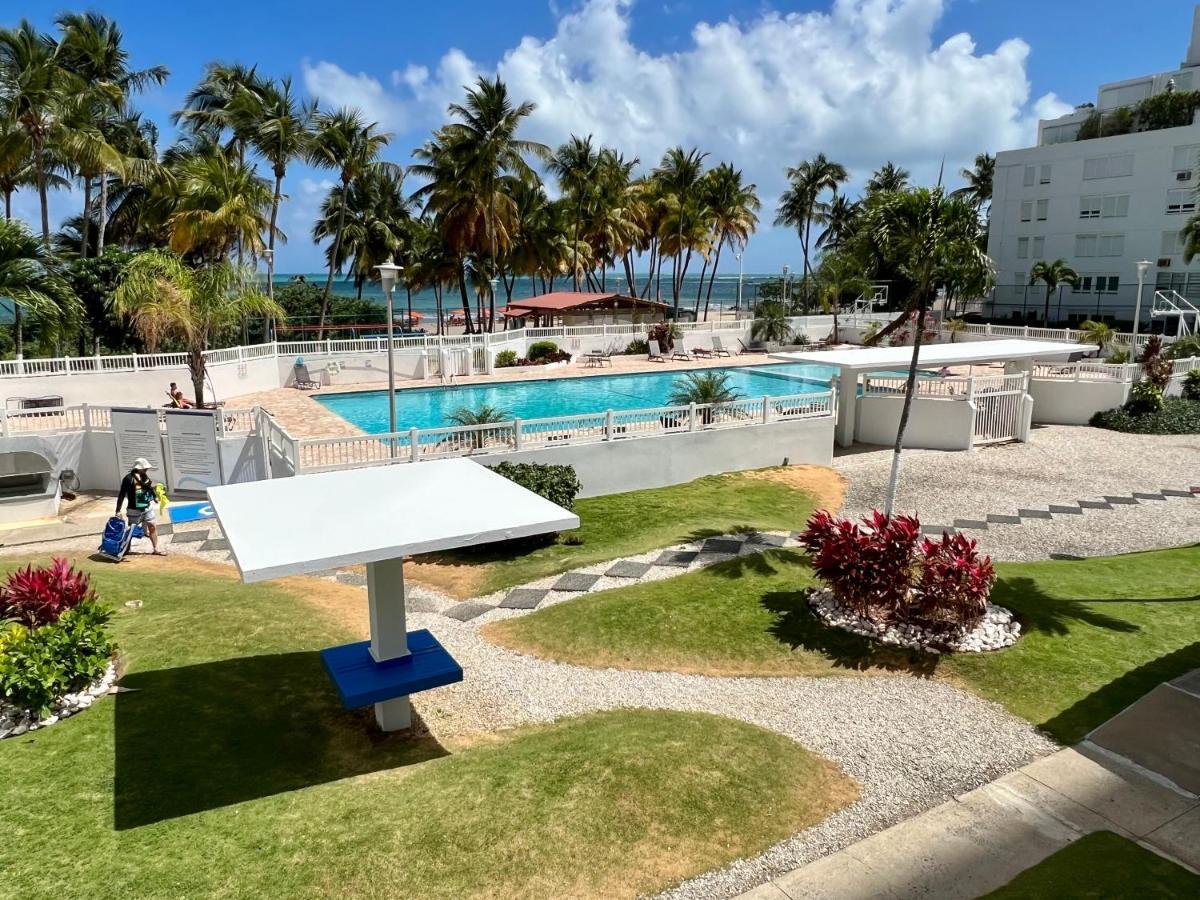 Hobie Oceanfront Apartment At Isla Verde San Juan Zewnętrze zdjęcie